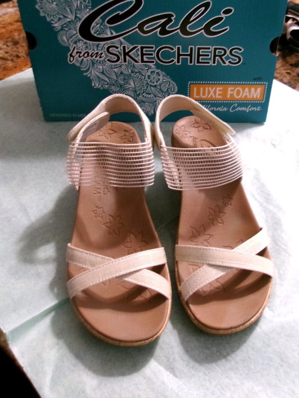 Skechers Beverlee White Cork Print Wedge Sandals Slingback Comfort Size 7.5